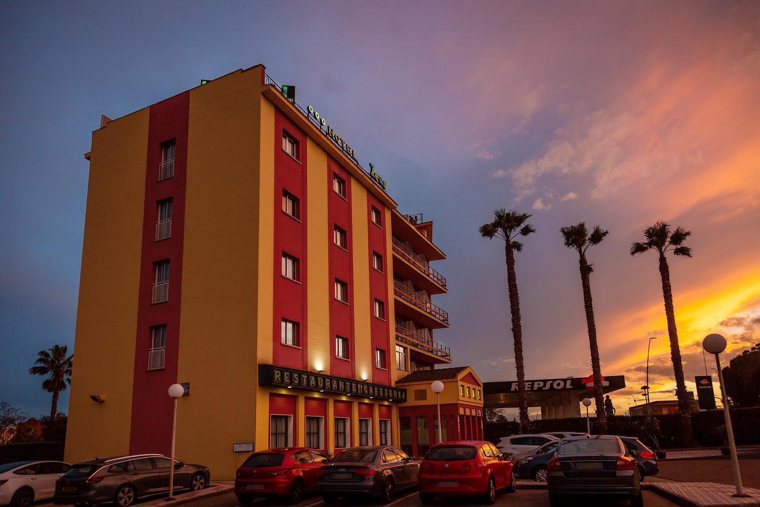 Hotel Zeus Mérida Exteriör bild